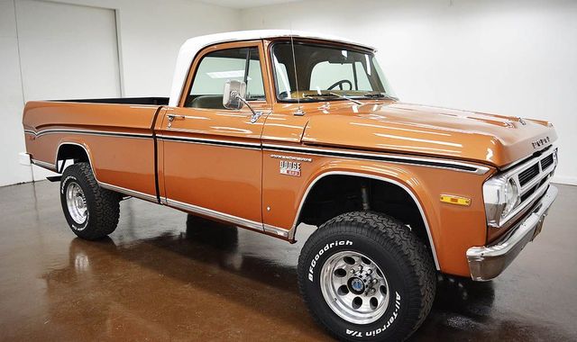 1971 Dodge D200 Power Wagon 4x4